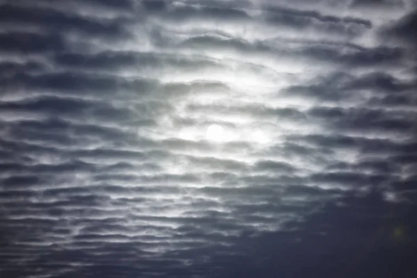 夜空中的纹理云 — 图库照片