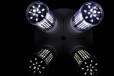 Lamba LED öğeleri. Diyotlar lambalı. Birçok parlak ışıklar 