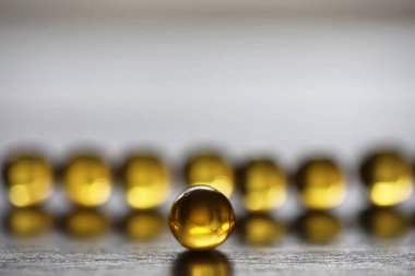 Balık yağı. Medikal Ürünler hastalıklarının tedavisi için. Co