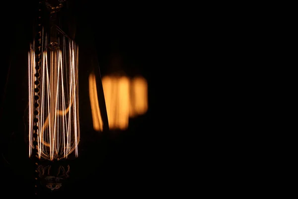 Lampen met gloeidraad van wolfraam. Edisons gloeilamp. Gloeidraad fila — Stockfoto