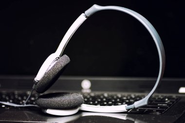 kulaklık kulaklık klavye siyah