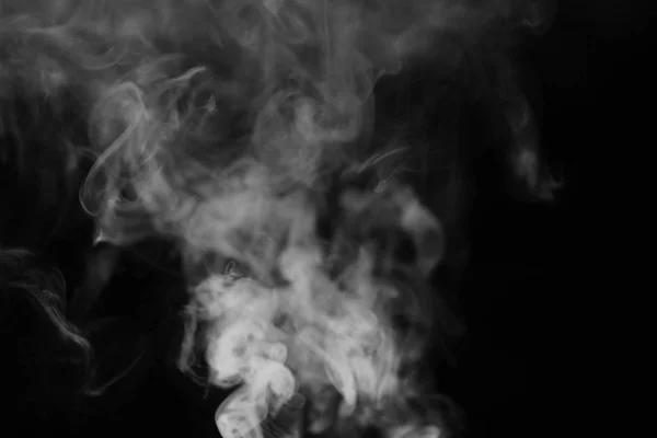 Fumée blanche sur fond noir. Texture de fumée. Clubs de wh — Photo