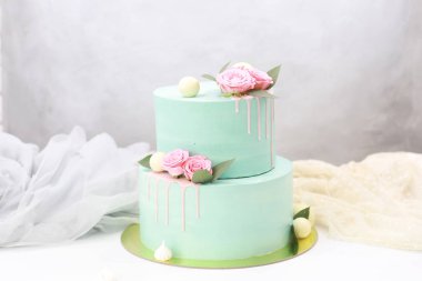 Şekerleme aromalı kek bir tatil için