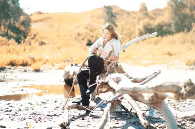 Bir İskandinav biri etnik giysiler