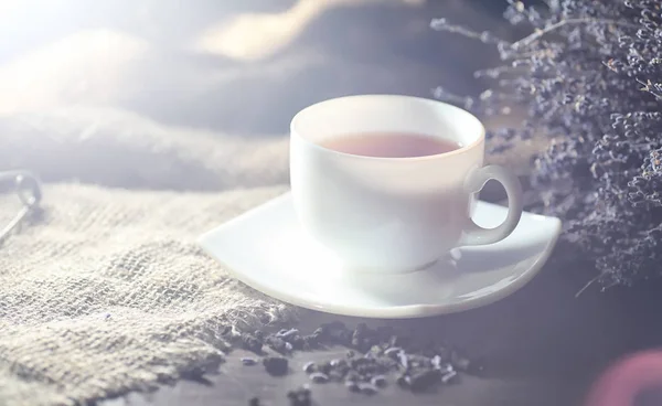 Brewed tea on a serving table — Stock Photo, Image