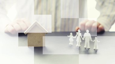 Sigorta teminatı. Hayat ve mülk sigortası. Bir otobüs.