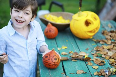 Sonbahar gelenekleri ve Cadılar Bayramı hazırlıkları. A 