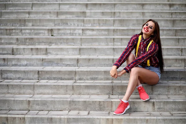 Ragazza carina in un trucco clown — Foto Stock