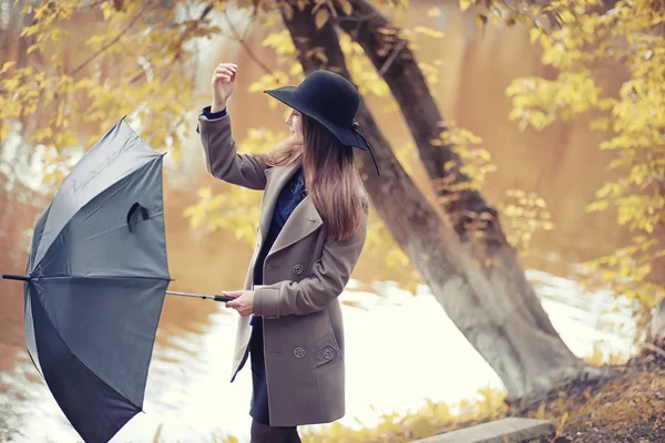 Young Girl Coat Autumn Park — Stock Photo, Image