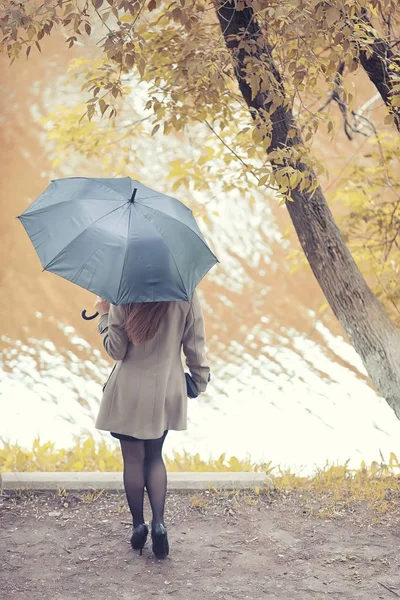 Young Girl Coat Autumn Park — Stock Photo, Image