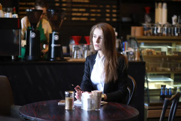 Chica Del Café Está Desayunando París — Foto de Stock