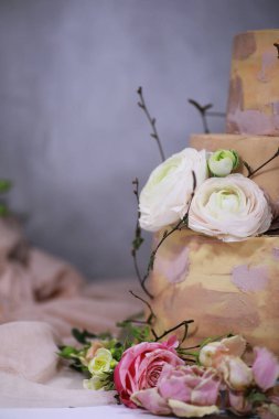 Farklı kremalı güzel pasta bisküvisi ve dekorasyon.