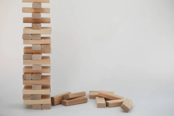 Brettspiel Jenga Turm Aus Hellem Holz Stick — Stockfoto