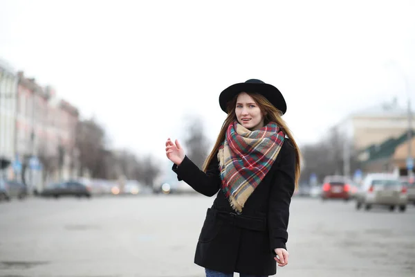 Femme Française Pour Une Promenade Début Printemps Plein Air — Photo