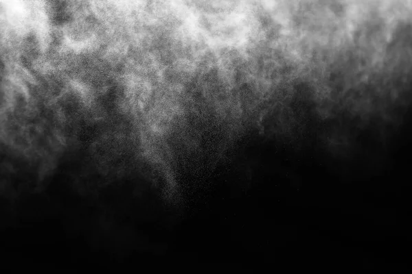 Ένα Ρυάκι Νερού Και Ένα Σύννεφο Σταγόνων Από Τον Ψεκασμό — Φωτογραφία Αρχείου