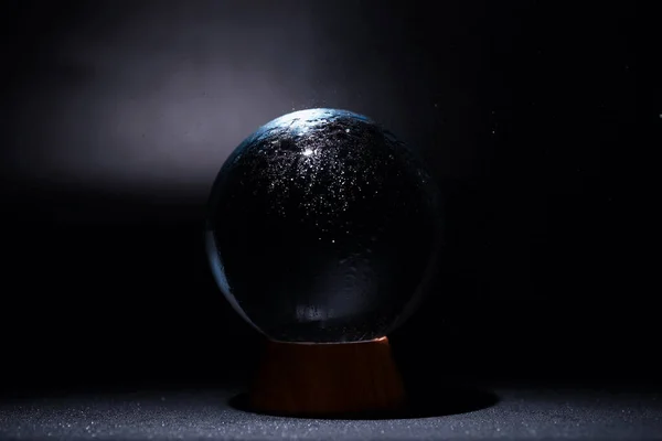 Kristallkulan Förutsäger Ödet Gissa För Framtiden — Stockfoto