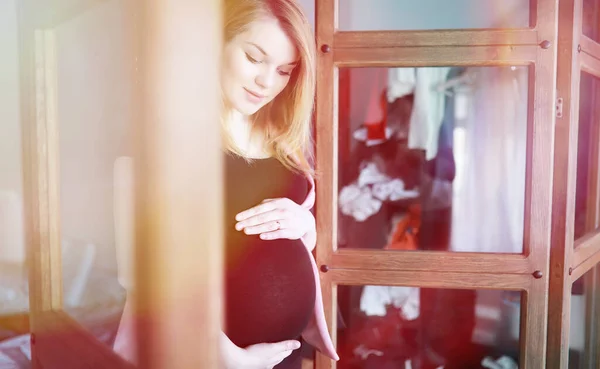 Pregnant Young Beautiful Girl Ninth Month Indoor — Stock Photo, Image