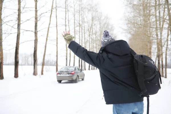 Man Car Winter Road Walk Car Repair — Stock Photo, Image