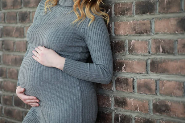 Pregnant Young Beautiful Girl Home Setting Posin — Stock Photo, Image