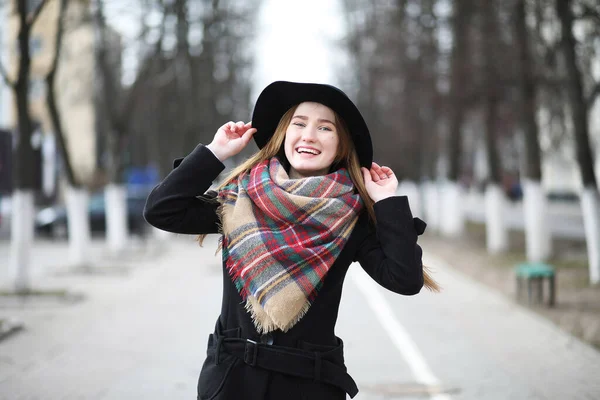 Femme Française Pour Une Promenade Début Printemps Plein Air — Photo