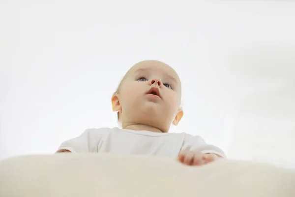 Baby Und Emotionen Kleines Kinderkonzept Und Platz Für Text — Stockfoto