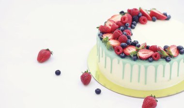 Tatil ve normal bir kahvaltı için şekerleme aromalı kekler.