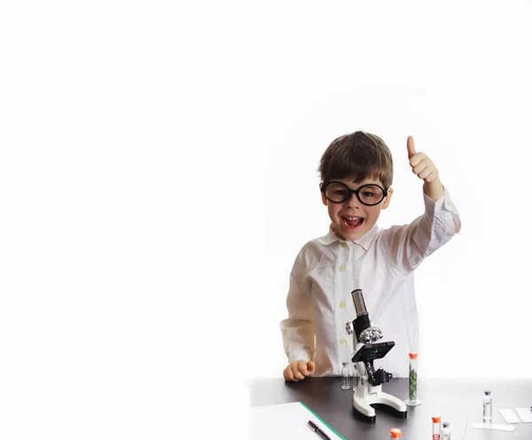 Young scientists chemists. Children\'s vocational guidance. Choice of profession. Doctor, laboratory assistant, chemist.