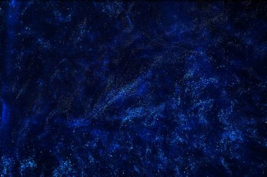 Yıldızlı ve nebulalı uzak ve keşfedilmemiş uzay evreni