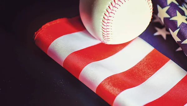 Amerikanska Traditionella Sportspel Baseboll Begreppet Baseball Boll Och Fladdermöss Bordet — Stockfoto