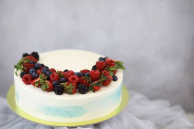 Farklı kremalı güzel pasta bisküvisi ve dekorasyon.