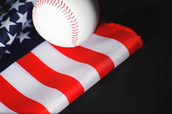 Americká Tradiční Sportovní Hra Baseball Koncept Baseball Míč Netopýři Stole — Stock fotografie