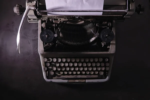Vintage Journalist Gereedschap Typemachine Retro Schrijver Aan Het Werk Sluit — Stockfoto