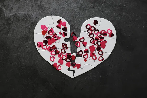 White Heart Shaped Puzzle Heart Affairs Undivided Love Broken Heart — Stock Photo, Image