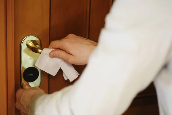 Concetto Pulizia Casa Pulire Polvere Dalle Superfici Disinfettante Trattamento Porta — Foto Stock