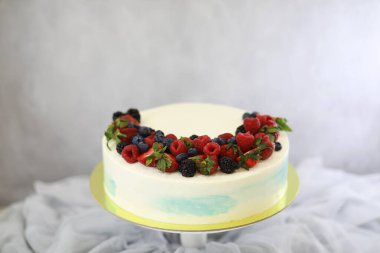 Farklı kremalı güzel pasta bisküvisi ve dekorasyon.