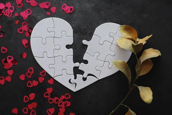 Witte Hartvormige Puzzel Hartzaken Onverdeelde Liefde Gebroken Hart Sleutel Tot — Stockfoto