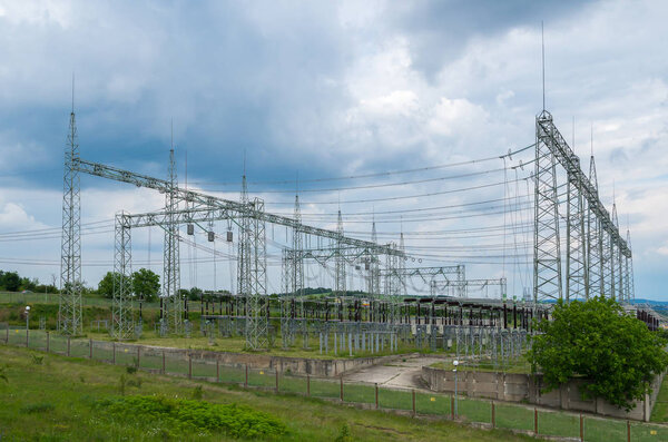 Electricity. High-voltage substation with switches and disconnectors