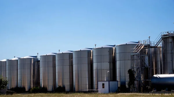 Cisternas Altamente Fiáveis Para Utilização Nos Sectores Vitivinícola Agro Alimentar — Fotografia de Stock
