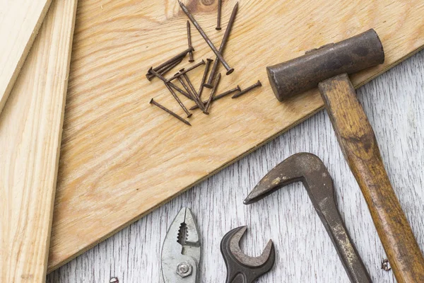 Pannelli di legno e utensili da falegname — Foto Stock