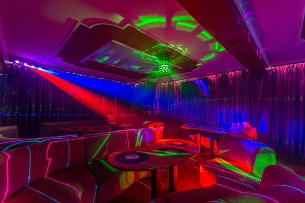 Interior Clube Karaoke Luzes Disco — Fotografia de Stock