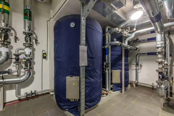 Industriële Elektrische Opslag Boiler Moderne Onafhankelijk Verwarmingssysteem Ketelruim — Stockfoto