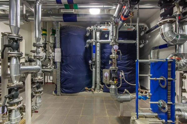 Moderno Sistema Calefacción Independiente Sala Calderas Calentador Agua Industrial Almacenamiento —  Fotos de Stock