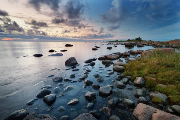 Rocky shores at the see — Stock Photo, Image