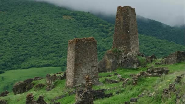 Medeltida monument, Kurtat Gorge — Stockvideo