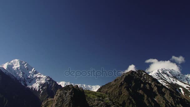 Kurtat de montaña en Osetia del Norte — Vídeos de Stock