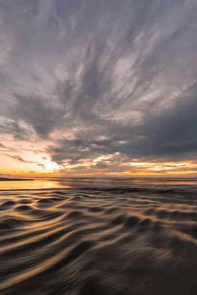 Güzel bir Kuzey Kaliforniya plajında gün batımı — Stok fotoğraf