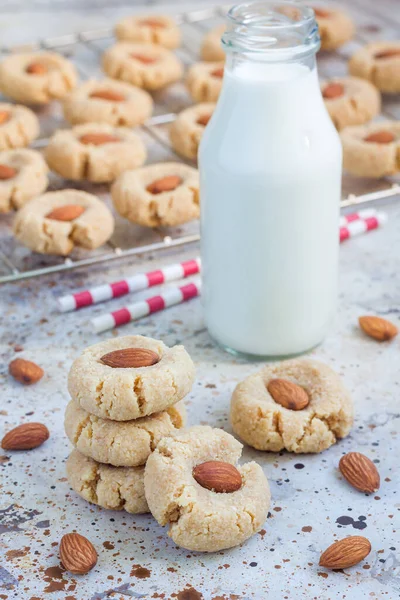 Healthy Homemade Almond Cookies Butter Flour Table Cooling Rack Served — Stock Photo, Image