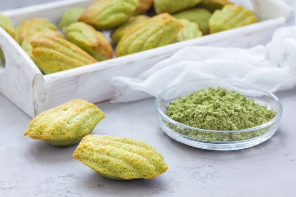 Homemade Matcha Green Tea Madeleines Table Wooden Tray Horizontal — Stock Photo, Image