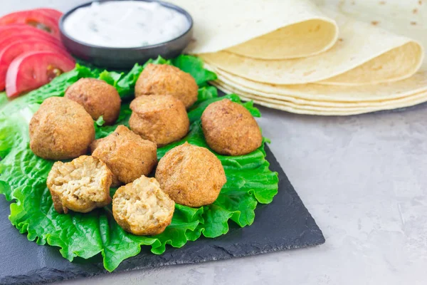 Chickpea Falafel Balls Slate Board Vegetables Sauce Horizontal Copy Space — Stock Photo, Image