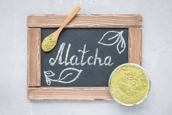 Chalk Board Matcha Lettering Green Tea Powder Background Top View — Stock Photo, Image